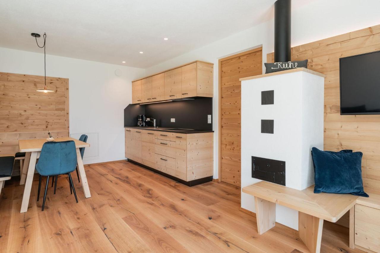 Innermoser Bauernhof - Chalets Molini di Tures Exteriör bild