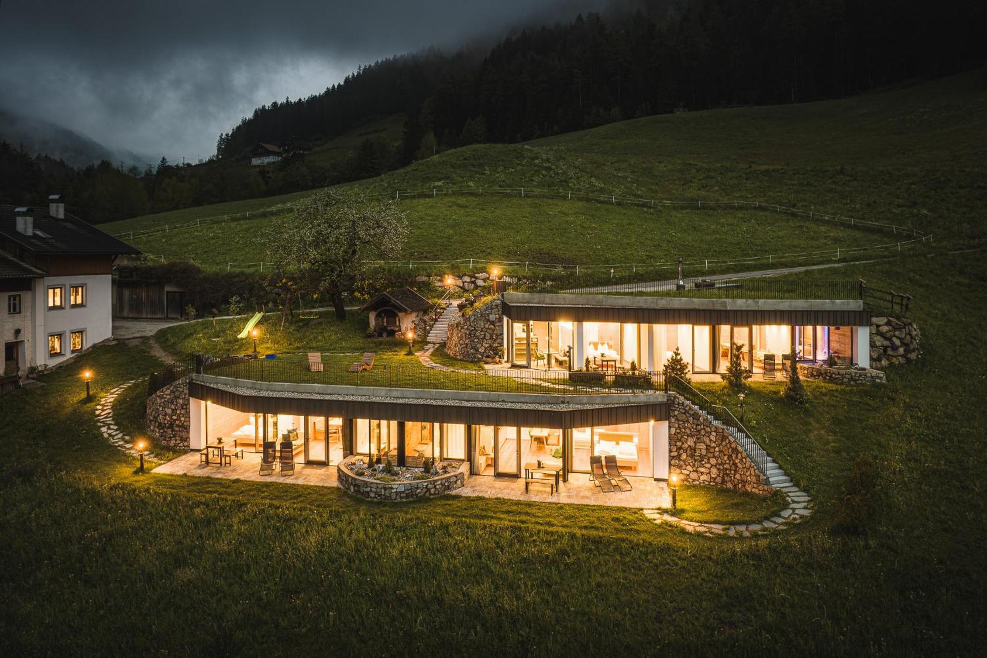 Innermoser Bauernhof - Chalets Molini di Tures Exteriör bild